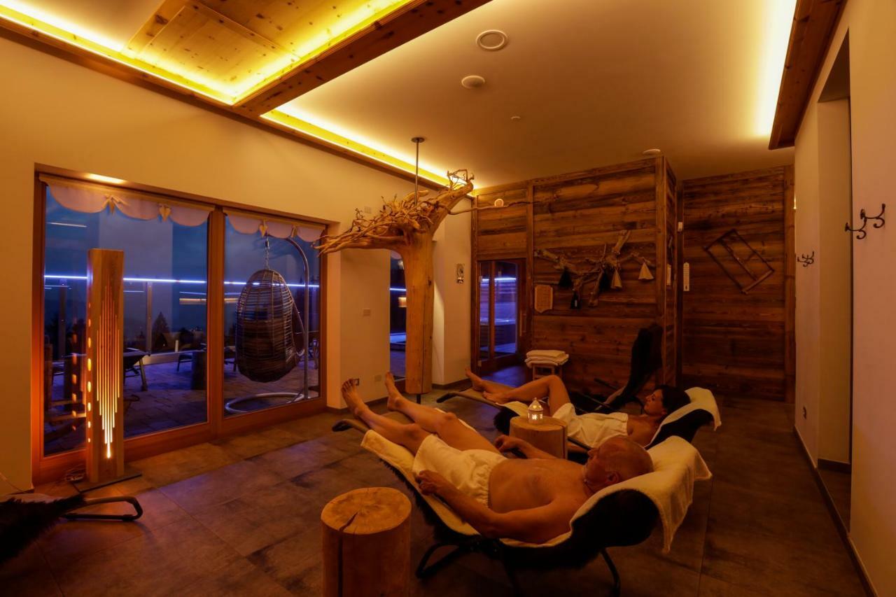 Garni & Wellness Anderle Hotel Vignola  Exterior photo
